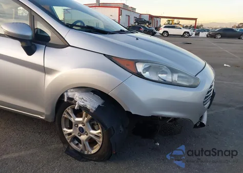 2015 Ford Fiesta Se z USA, uszkodzony, nr VIN 3FADP4BJ6FM152869